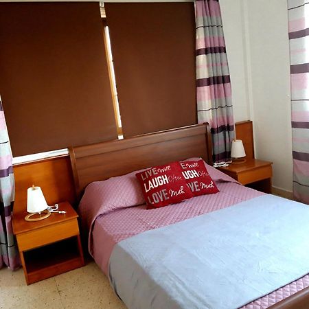 La Veranda Sea View Apartments Λάρνακα Δωμάτιο φωτογραφία