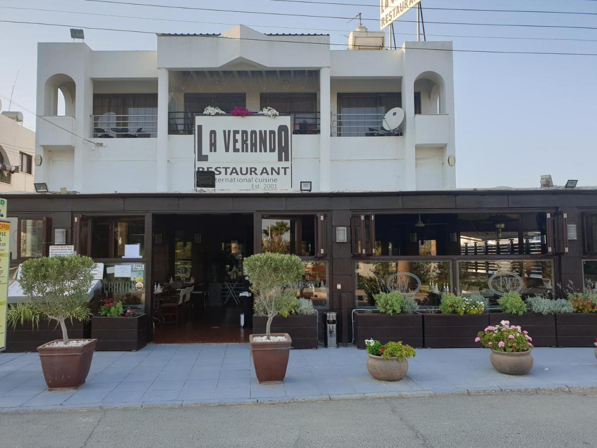 La Veranda Sea View Apartments Λάρνακα Εξωτερικό φωτογραφία