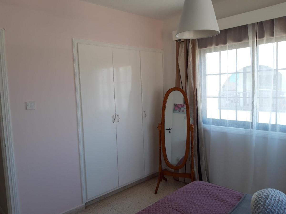 La Veranda Sea View Apartments Λάρνακα Εξωτερικό φωτογραφία