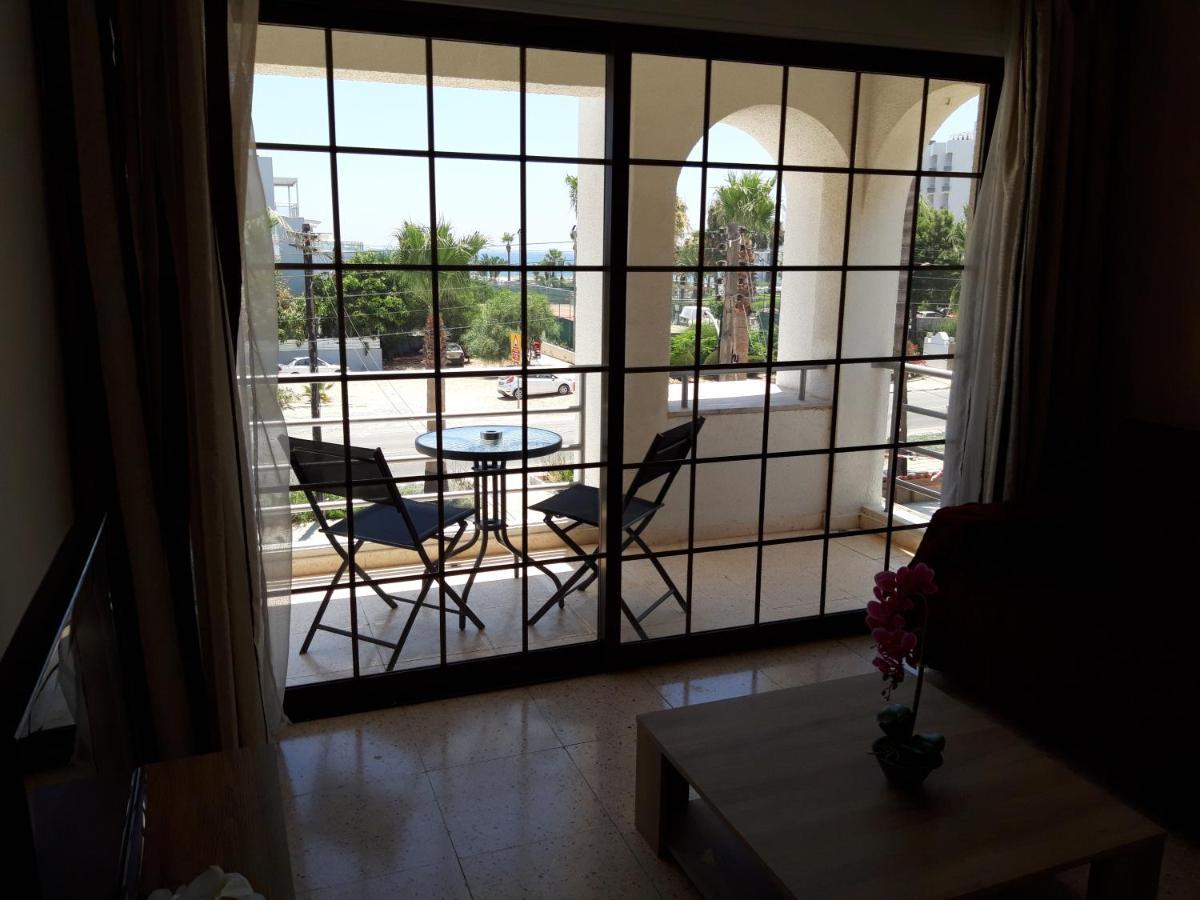 La Veranda Sea View Apartments Λάρνακα Εξωτερικό φωτογραφία