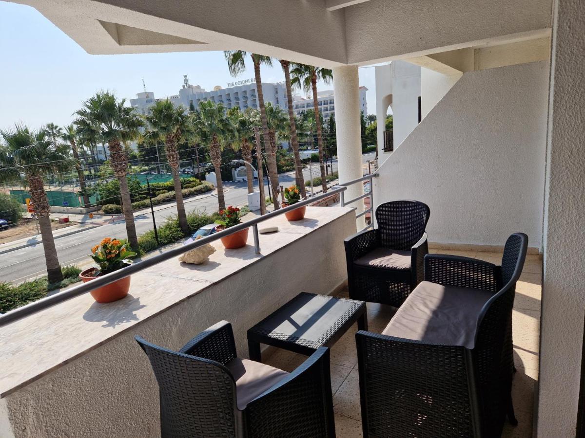 La Veranda Sea View Apartments Λάρνακα Εξωτερικό φωτογραφία